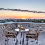 Szálloda Armantanis Luxury 3*
