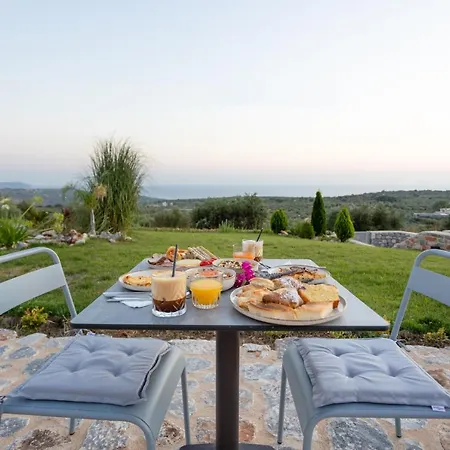 Armantanis Luxury 3*