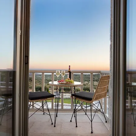 Armantanis Luxury