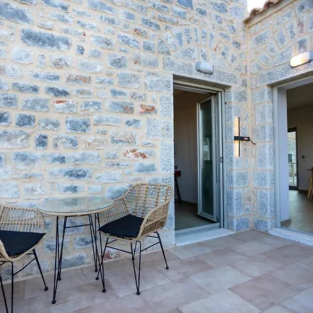 Armantanis Luxury Areópolisz