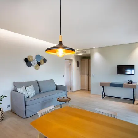 Armantanis Luxury