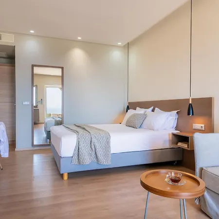 Armantanis Luxury Hotel