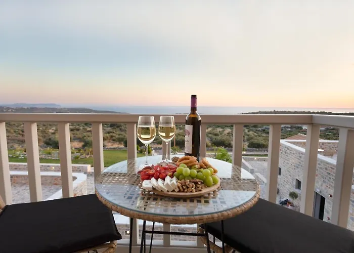 Armantanis Luxury 3*