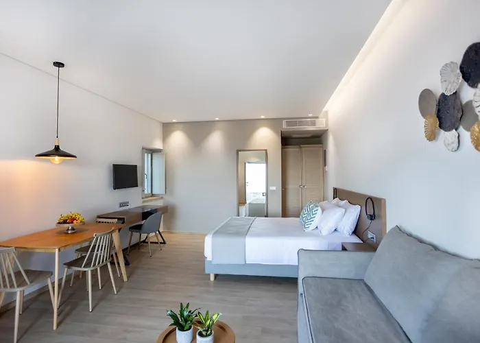 Armantanis Luxury Hotel