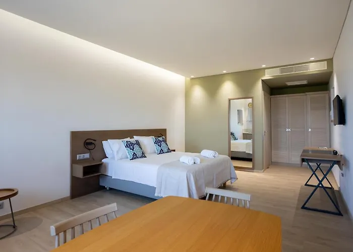 Armantanis Luxury Areópolisz